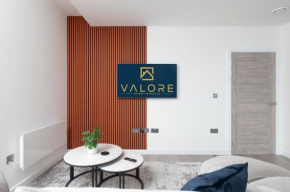 Modern Flat with Parking - Last Min Deals Available